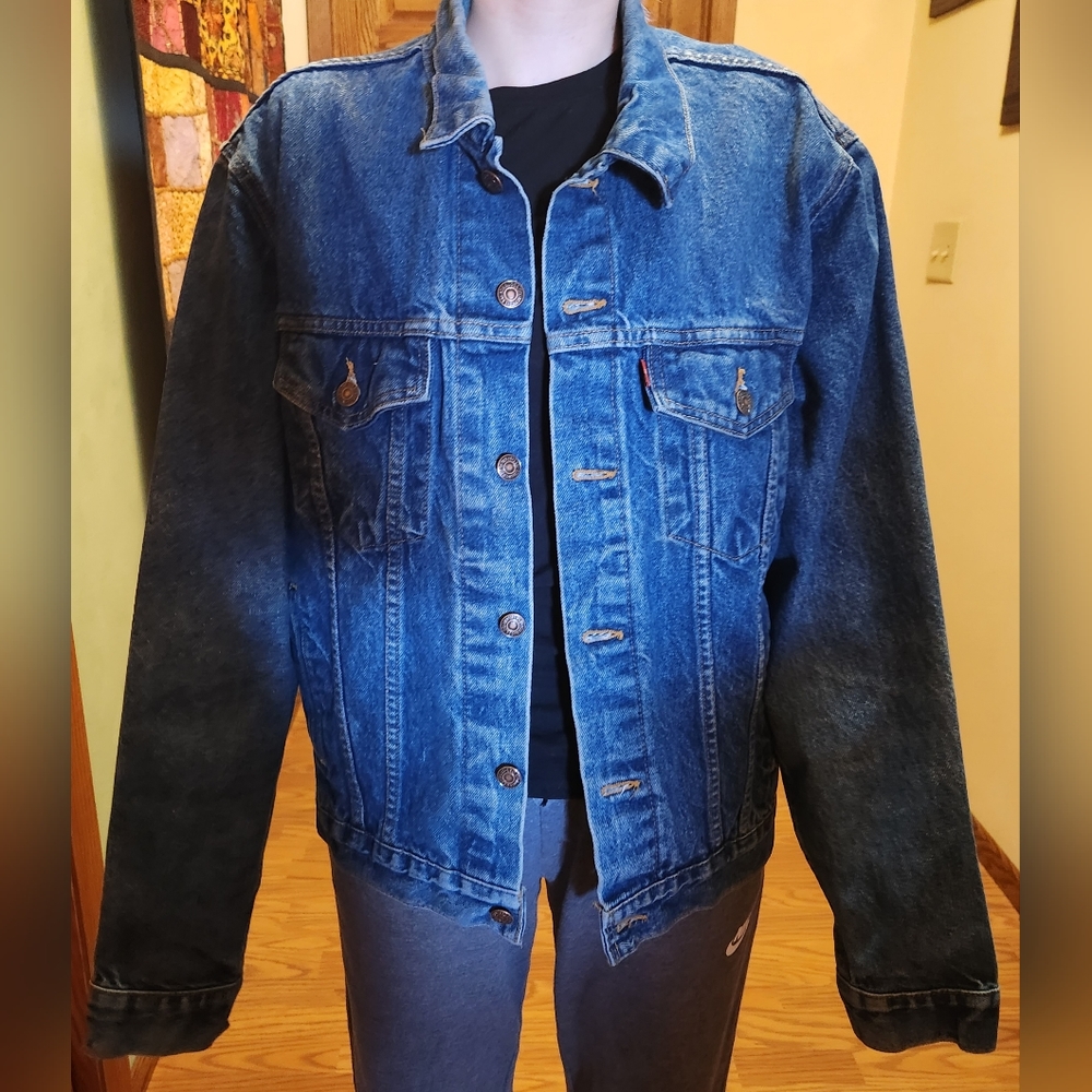 Vintage Men's Levi's Jean Jacket size 40